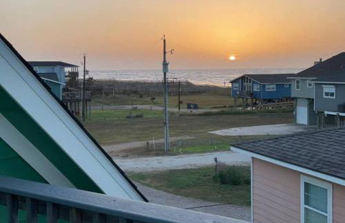 Private beach access -360 Water Views - Upscale home - Second Row - Foto 29