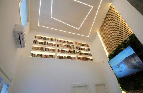 BIBLIOTECA DE LUJO EN EL CENTRO HISTORICO DE MÁLAGa - Photo 19