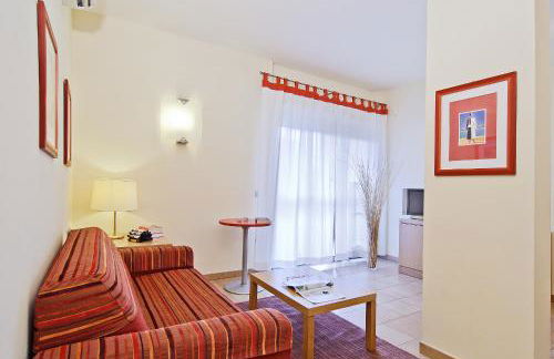 Long Stay Comfort Apartment With Backyard Rome Area Residence - Photo 17