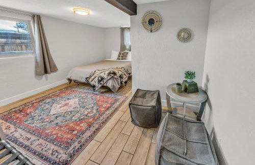 NEW! HUGE 5BR Mountain Views Game Room Hot Tub Lawn Games BBQ - Photo 76