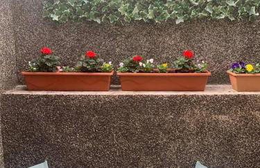 House - Sleeps 4 with Cozy Fireplace - Foto 32