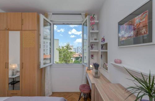 Aureola Center Apartment - Photo 14