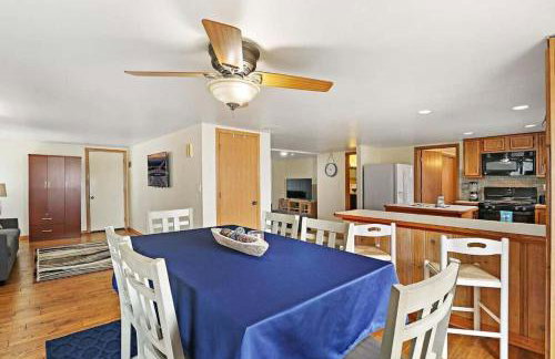 Gorgeous Nautical Lake House Chain O' Lakes with Hot Tub Option - Foto 23