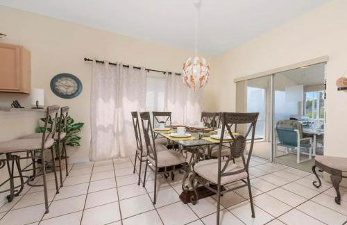 Grand Panoramic 5BR Pool Home near Disney Parks - Foto 11