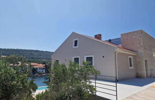 SOL luxury residence near the beach with shared heated pool - Foto 48