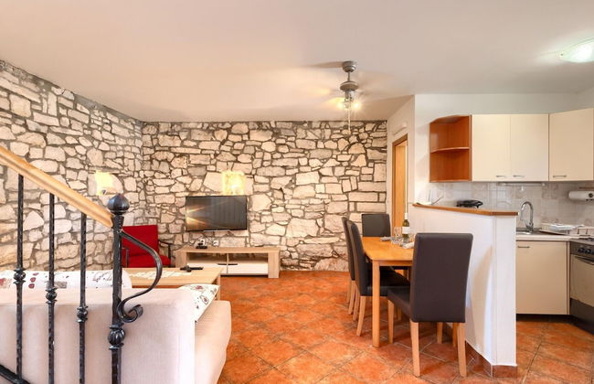 Holiday Home in Segotici With Private Pool - Foto 7