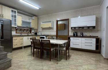 Casa com 3 quartos e 1 suite - para 9 Pessoas - Foto 6