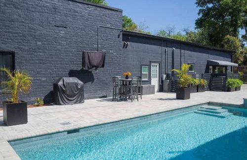 The Pearl & Oasis Duo Stylish 8BR Retreat - Photo 8