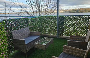 Spacious Riverfront Apartment - Foto 8