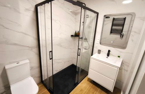 Muros sobre el puerto - Photo 15