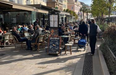 A 2 pas du port, du centre, du marché provençal, des plages quartier calme - Foto 15
