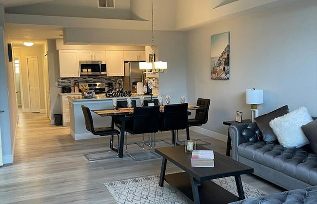 Grand Executive 3BD Condo Apartment Near Disney Parks 4 - Foto 9