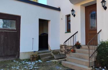 ansimali 2 - Apartment mit Wohn- und Schlafraum, integrierter Küchenzeile, separater Dusche und WC - ideal für Alleinreisende und Monteure am Spiegelwald - Foto 10