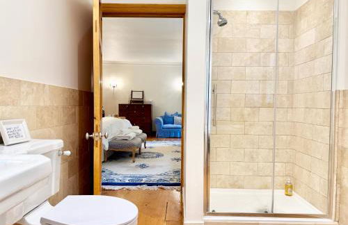 Hill House, Spectacular Rural Home With Hot Tub - Photo 45