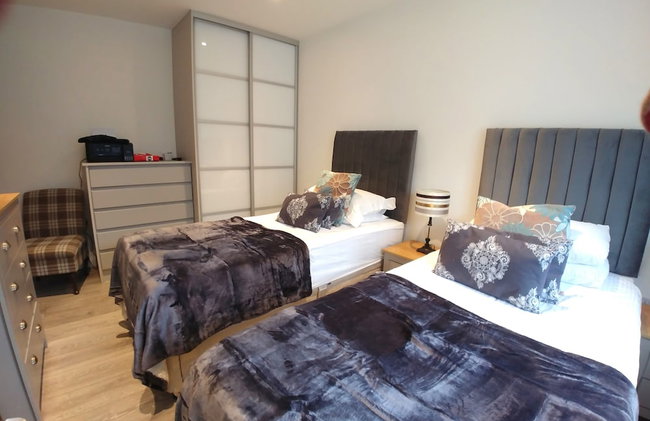 Meadow View Apartments are 2 and 3 bedroomed with private parking - Foto 55