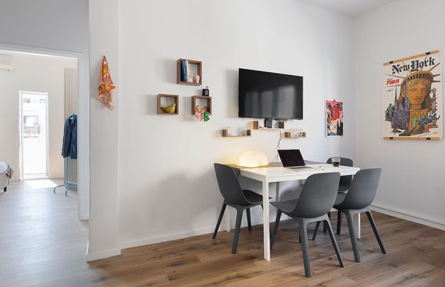 Artistic Downtown Vibe Apt in Florentin - Foto 24