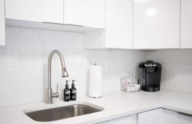 Crescent Furnished Apartments - Photo 47