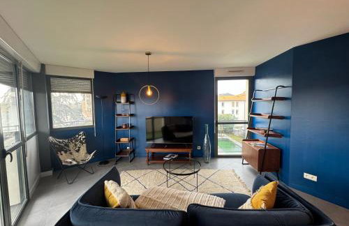 La Business class - Standing - Tramway - Parking - Foto 35