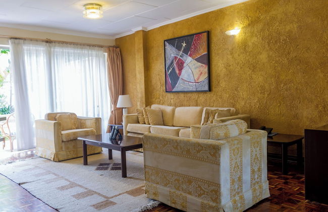 Mimosa Court Apartments - Photo 21