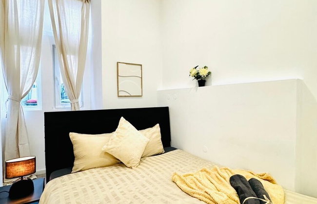 Elegant 5BR Home Ideal for Families - Foto 20