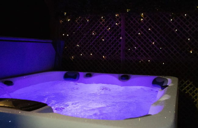 The Gathering Liver House - Hot Tub - Near Liverpool - Foto 1