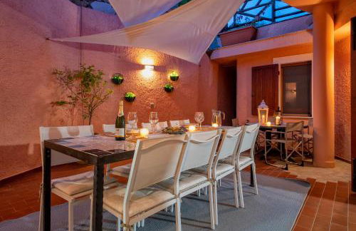 Villa Patty with infinity pool in front of the sea, parking and wifi - Foto 71