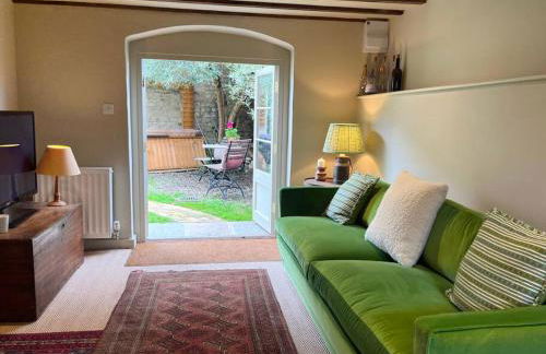 Victorian Red Brick Barn in the Heart of Stamford - Foto 9