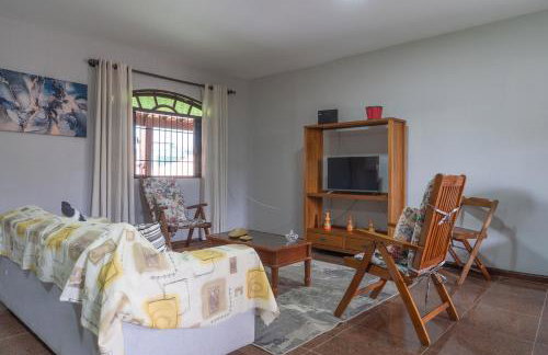 Casa Pet Friendly c Churrasqueira a 120m da Praia - Foto 1