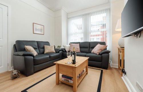 3 Bed House Near Liverpool Parking Sleeps 5 - Foto 28