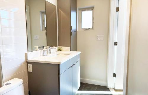 The Executive - Center-City - 3BR-4Bath-Private-Garage - Foto 23