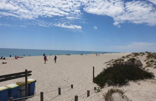 Charming Luz House - T2 apartment with jacuzzi - Foto 48