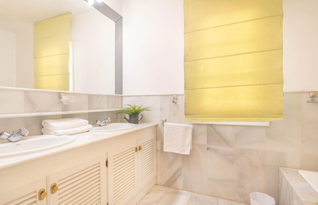 Cortijo Villa Padierna El Lago - Photo 27