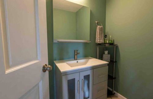 Massive 4 bedroom home Sleeps 19 - Foto 43