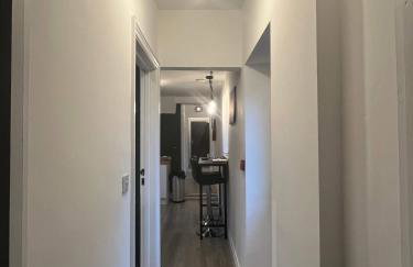 Stylish 2Bed Ground Floor Flat with Private Garden - Photo 14