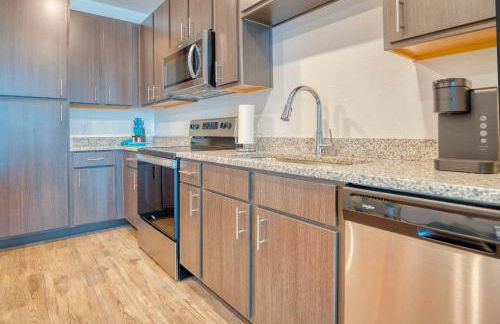 Luxe One Bedroom Apartment with Balcony - Foto 3