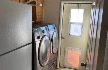 Lake House - Photo 6