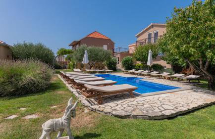 Beautiful Villa Popovica Dvori in Makarska - Foto 1