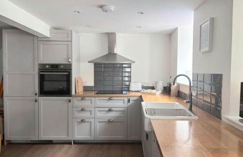 Holiday House at 22, 3 bedroom cottage in historic Wigtown - Foto 7