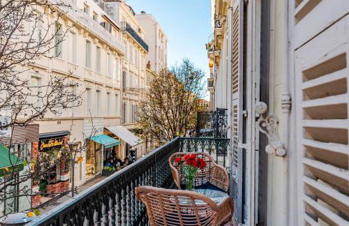 Luxury Family 2BR - Prime Location, Walk to Beach & Shopping, Sunny Balcony - By Totolulu Cannes Hoche - Foto 13