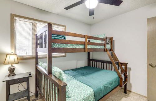 Spacious Holiday Island Escape with Deck and Gas Grill - Foto 17