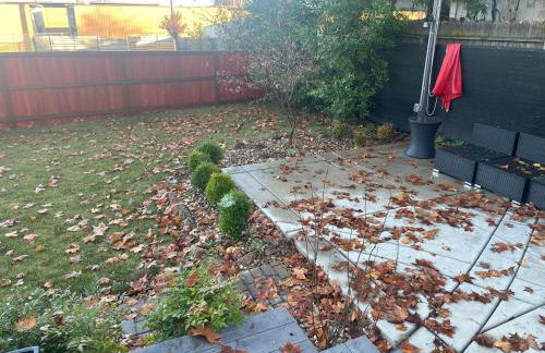 Charming Home, near beautiful park and tennis courts! - Foto 36