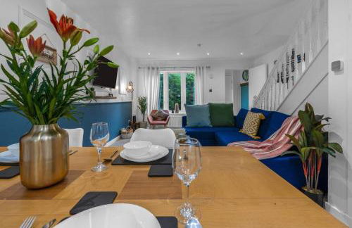 Free Parking - Central - Sleeps 6 - 2 Bedrooms - Foto 22