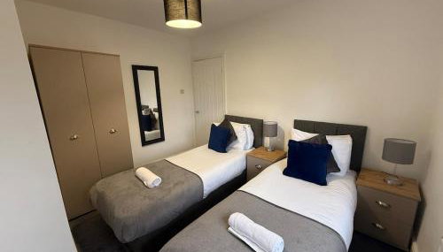 Cromwell-2 Bed Great for Contractors with Drive WiFi - Foto 5, towels, wardrobe