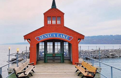 Walk To Parks, Dining & Lake! Game Room! Hot Tub! - Foto 3