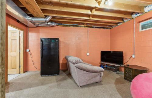 Dog-friendly 6-acre 5BR 3BA home, game room, deck, Wisconsin Dells 10min - Foto 33