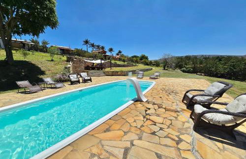 Chalés Vila Carrancas - Ao lado do centro com piscina, cozinha completa e muita tranquilidade - Foto 66