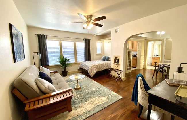 Evie's apartment - Photo 73