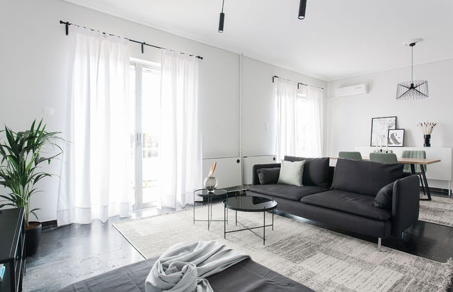 Spacious Apartment near HELEXPO - Foto 1