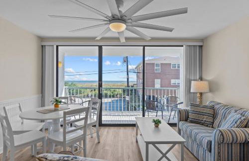 Paradise Towers #104 - Photo 1