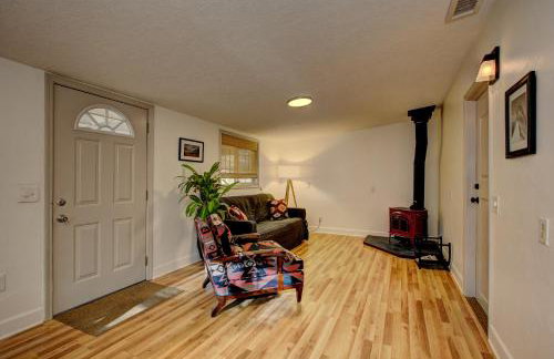 Sunset Home perfect for extended stays with fully fenced in yard, designated office, two living rooms, located across from Boise Foothills and close to Bogus Basin in Boise's North End - Photo 20